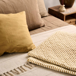 Quilt t�ppe - Sennepsgule striber