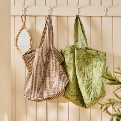 Quiltet taske - grnne ranker