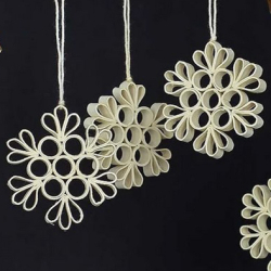 Hndlavet papirpynt - ''Quilled snow'' - hvid - 6 stk. 