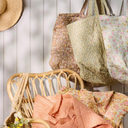 Quiltet taske - brun m. gule/gr�nne blomster
