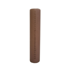 Kalenderlys med brune tal - hazel