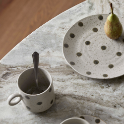 Krus "Grainy dot" - sand - moss