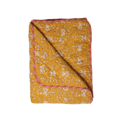 Quilt t�ppe blomstret - pink/gule blomster