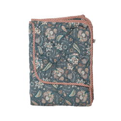Quilt t�ppe - Bl� blomst m. r�dstribet kant