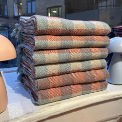 Bomuldsplaid - tern - lyserd/lysebl