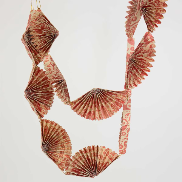 Hndlavet papirpynt - ''Greta'' - guirlande