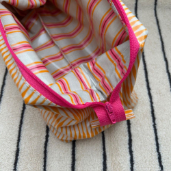 Coatet toilettaske - lille - Orange/pink/creme