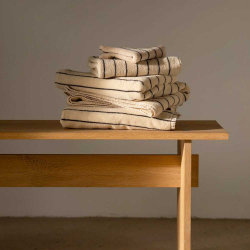 Bongusta g�steh�ndkl�de "Naram" - Creme/ink